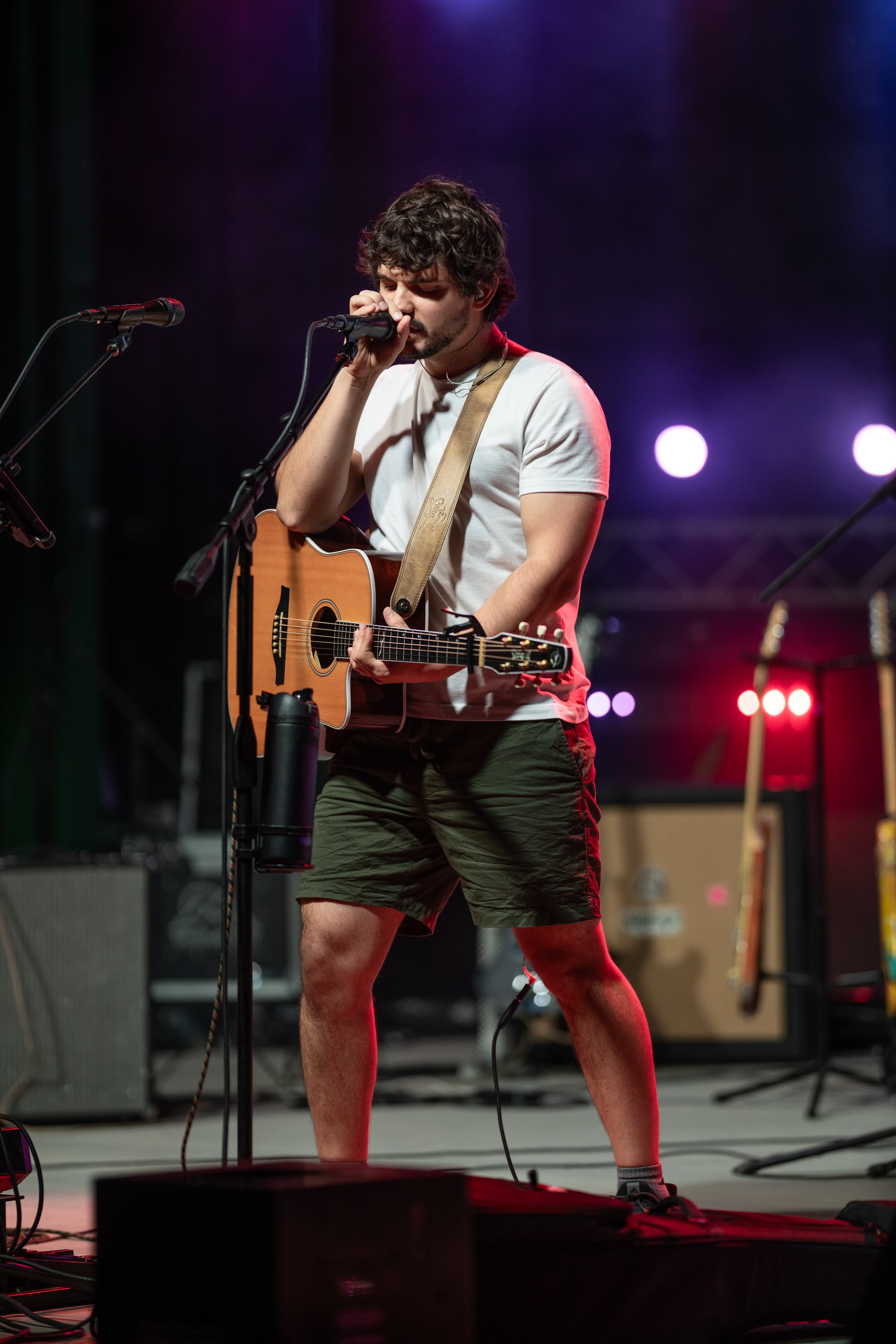 Live Performance - Full Stage